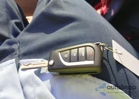 2024 Toyota Corolla Le z USA, uszkodzony, nr VIN 5YFB4MDE6RP104344